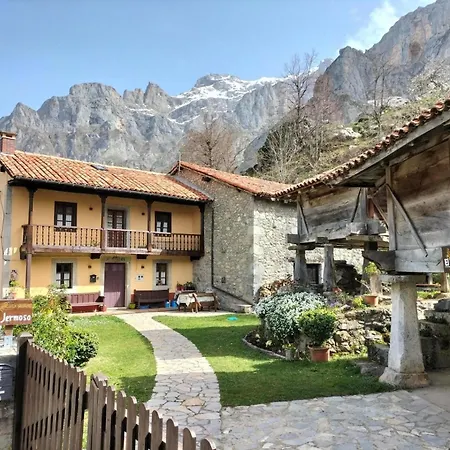 El Jermoso Lantställe Posada De Valdeon